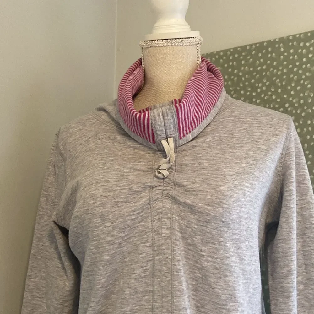 Lululemon Purple & Gray Reversible In A Cinch Long Sleeve Pullover Size Medium